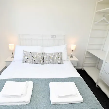 4 Bed In Gosforth 85807 Holiday home